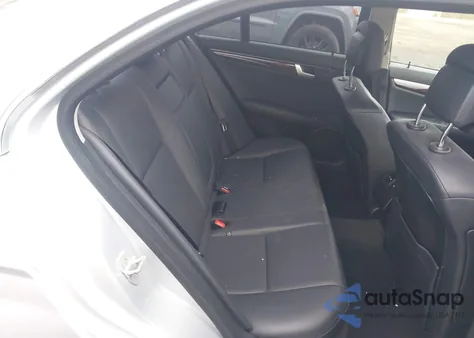 2014 Mercedes-Benz C 300 Luxury 4Matic/Sport 4Matic from USA, damaged, VIN WDDGF8AB4EG227658